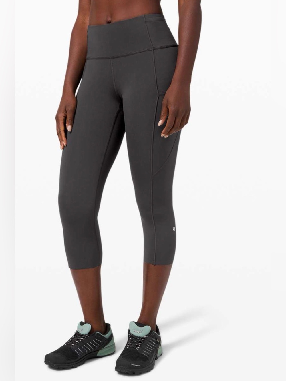Lululemon Fast and Free Crop II 19" *Non-Reflective
Graphite Grey✨